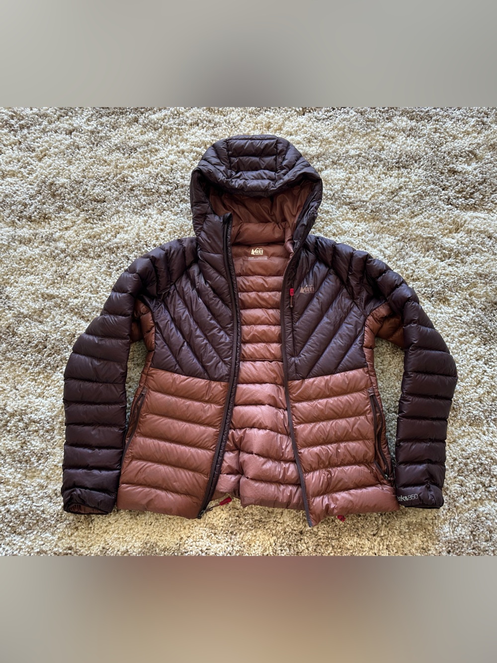 Lightweight Two-Tone Quilted Hooded Puffer Jacket